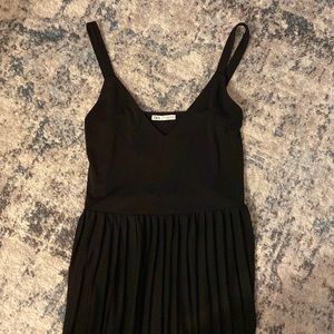 Zara midi dress black with pleats
